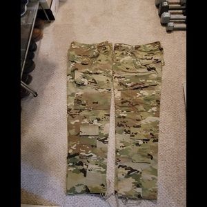 NWOT Army Bottoms small short